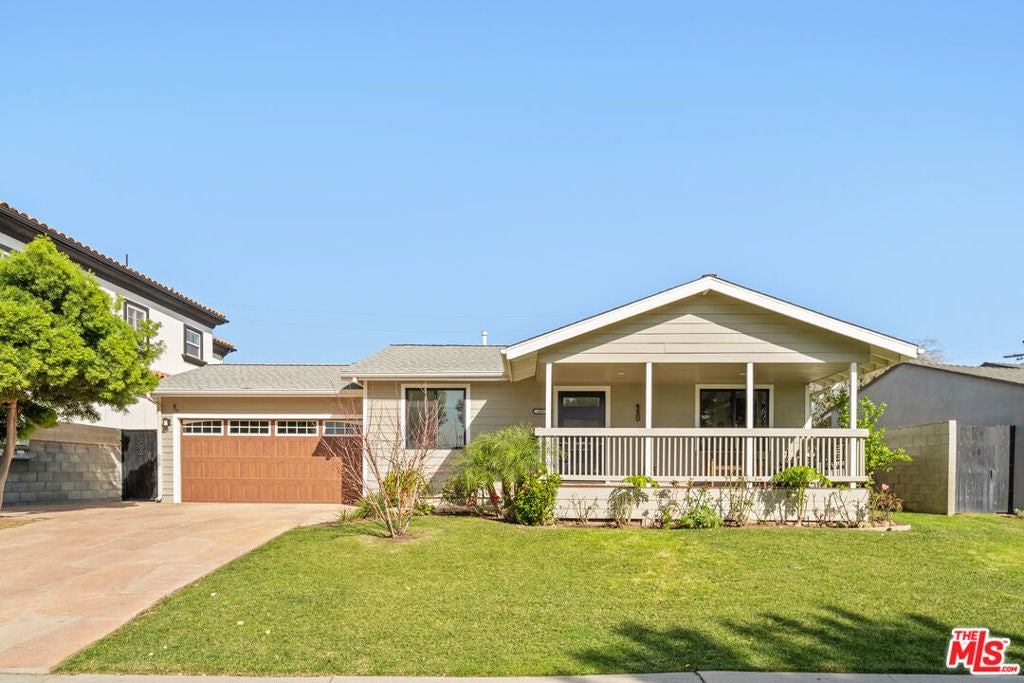 Photo of Listing #26637855