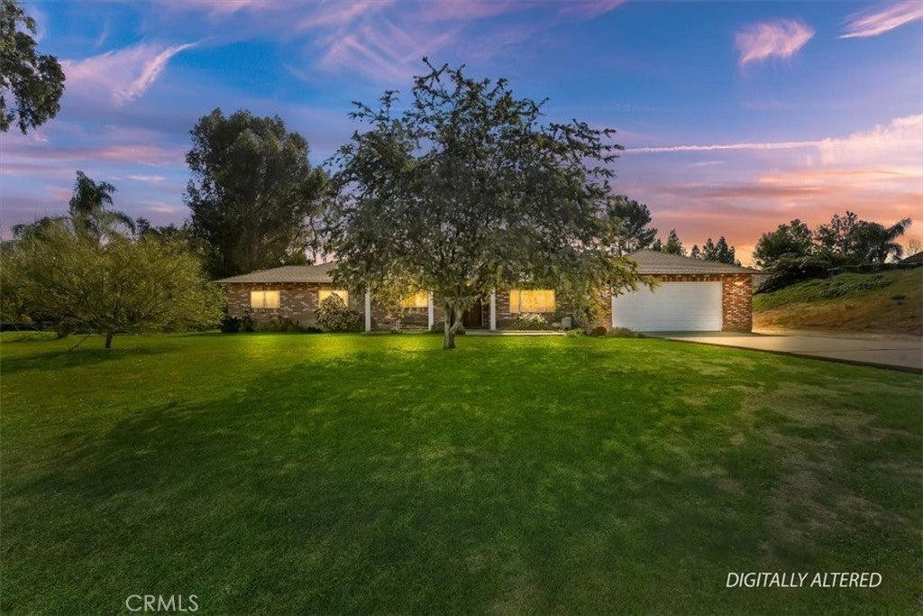 Photo of Listing #IV26027568