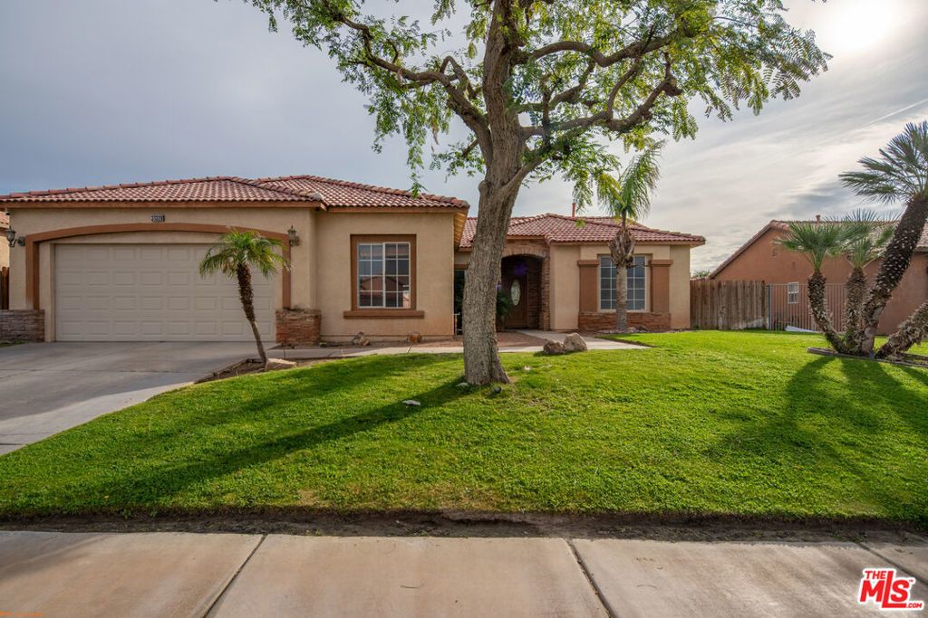 31320 Via Pared, Thousand Palms