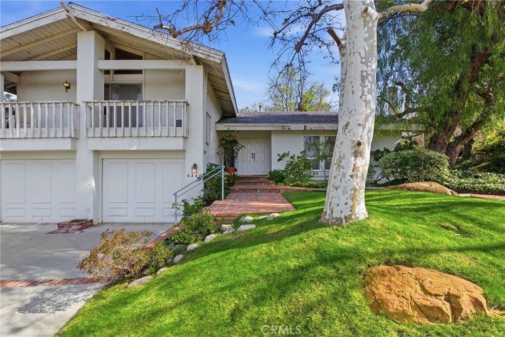 Photo of Listing #SR26028276