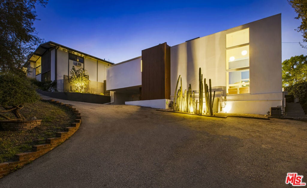 Photo of Listing #26649159