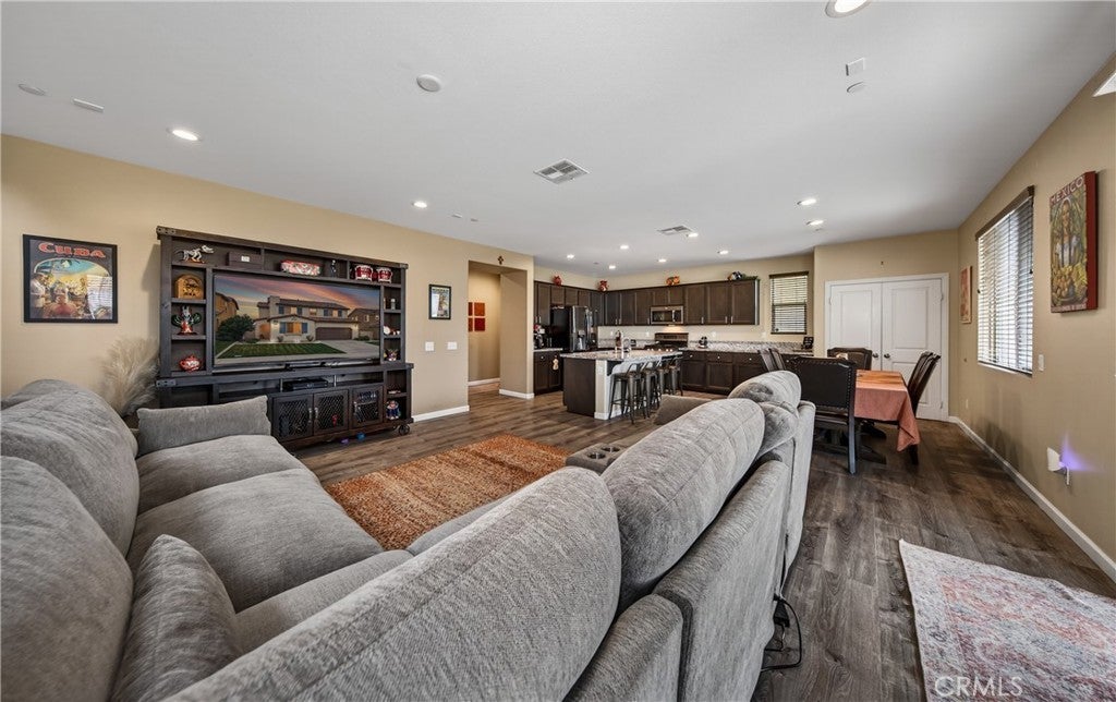 Photo of Listing #IG26012671