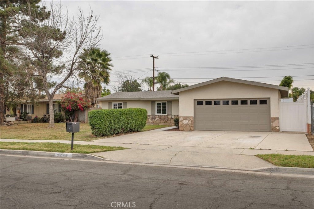 Photo of Listing #IV26031440