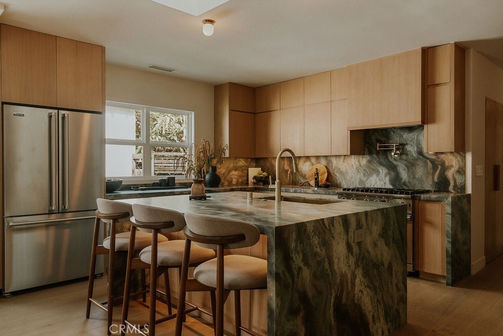 Photo of Listing #PW26031981