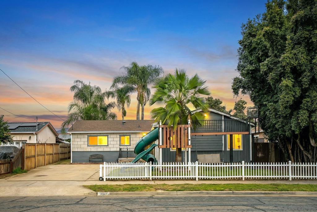 Photo of Listing #260003432SD