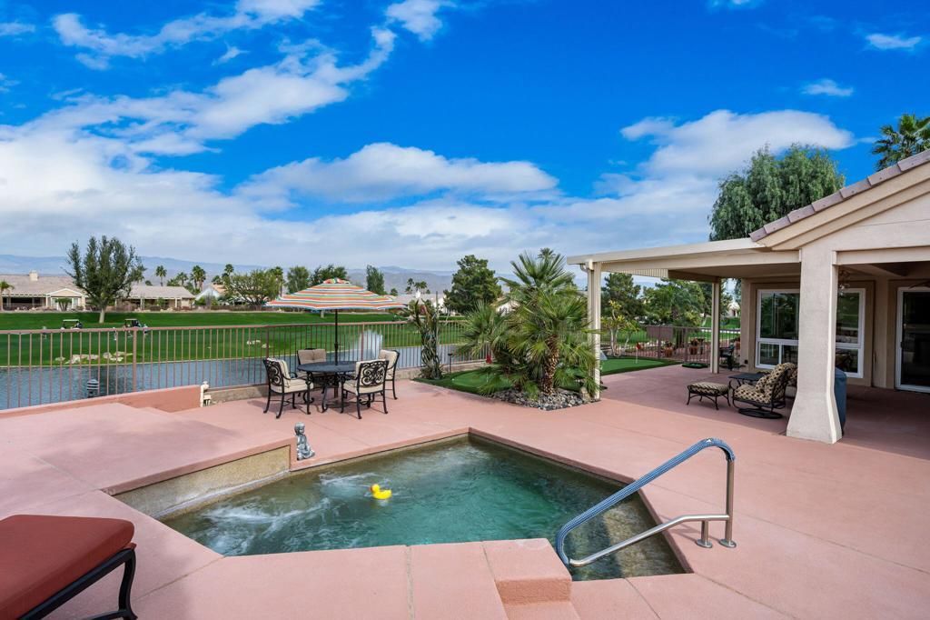 39303 Gleneagles Circle, Palm Desert
