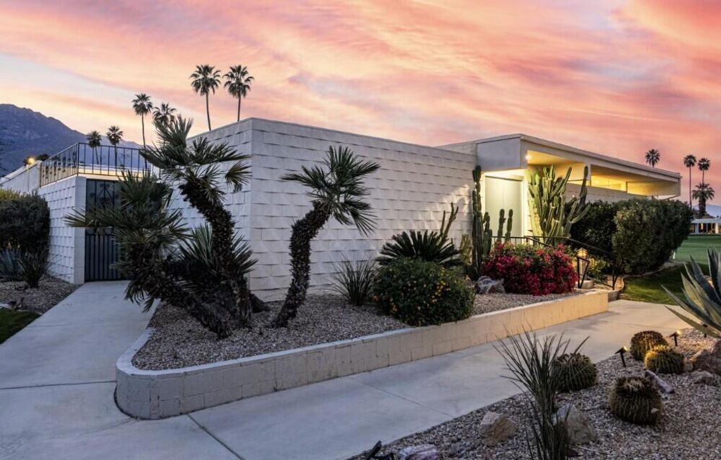 399 Desert Lakes Drive, Palm Springs