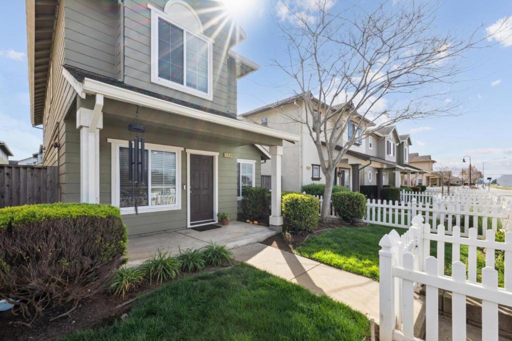 Photo of Listing #ML82034263