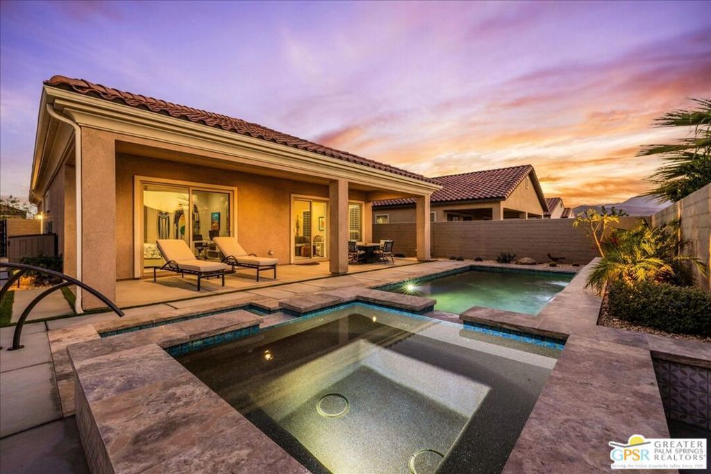 16 Carmenere, Rancho Mirage