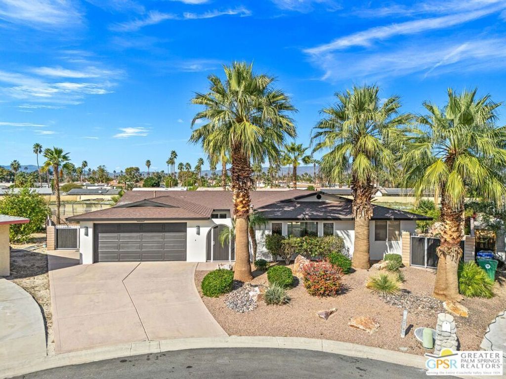 43510 Oregon Circle, Palm Desert