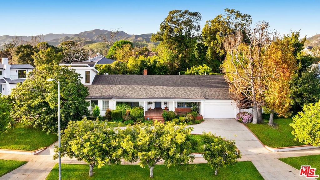 Photo of Listing #26653633