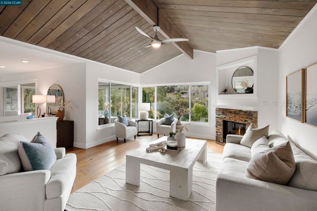 Photo of Listing #41124593