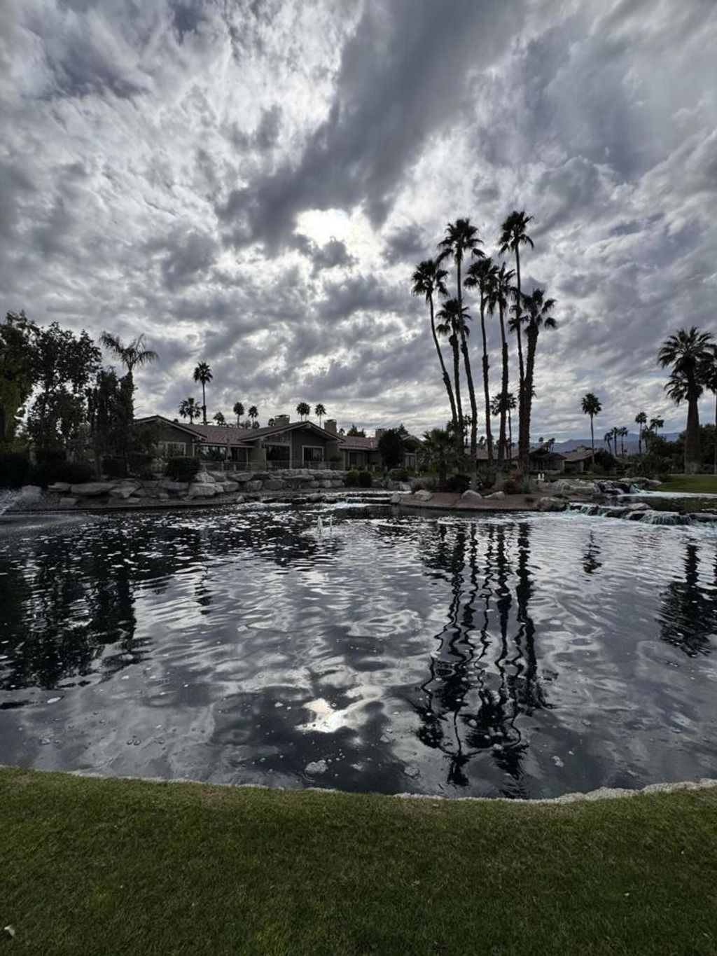323 Red River Road, Palm Desert