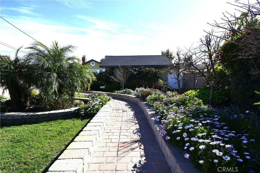 Photo of Listing #SB26038228