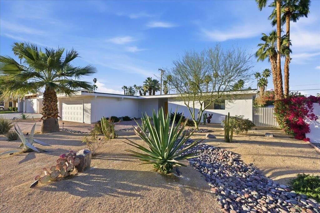 74614 Yucca Tree Drive, Palm Desert