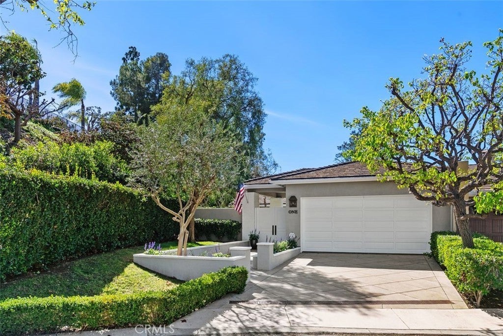 Photo of Listing #NP26035691