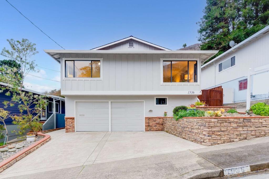 Photo of Listing #ML82036062