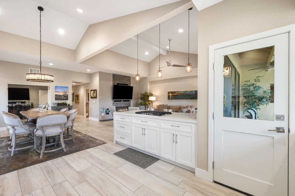 338 Paseo Primavera, Palm Desert