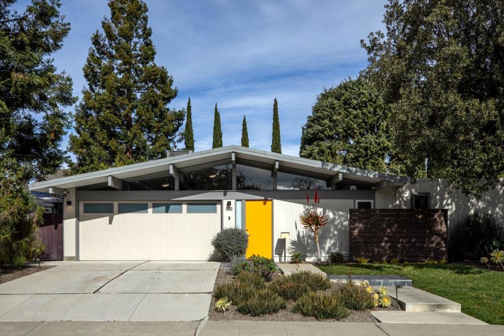 Photo of Listing #ML82036360