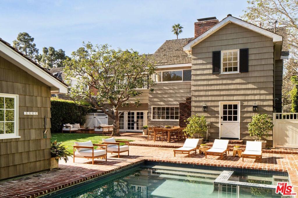 Photo of Listing #26656439