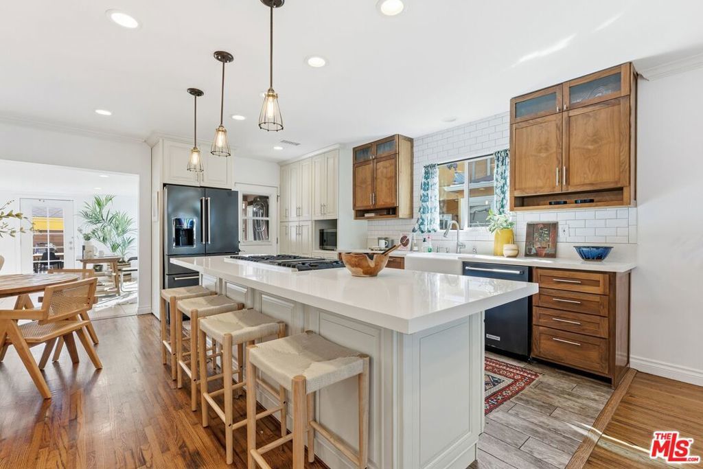 Photo of Listing #26657061