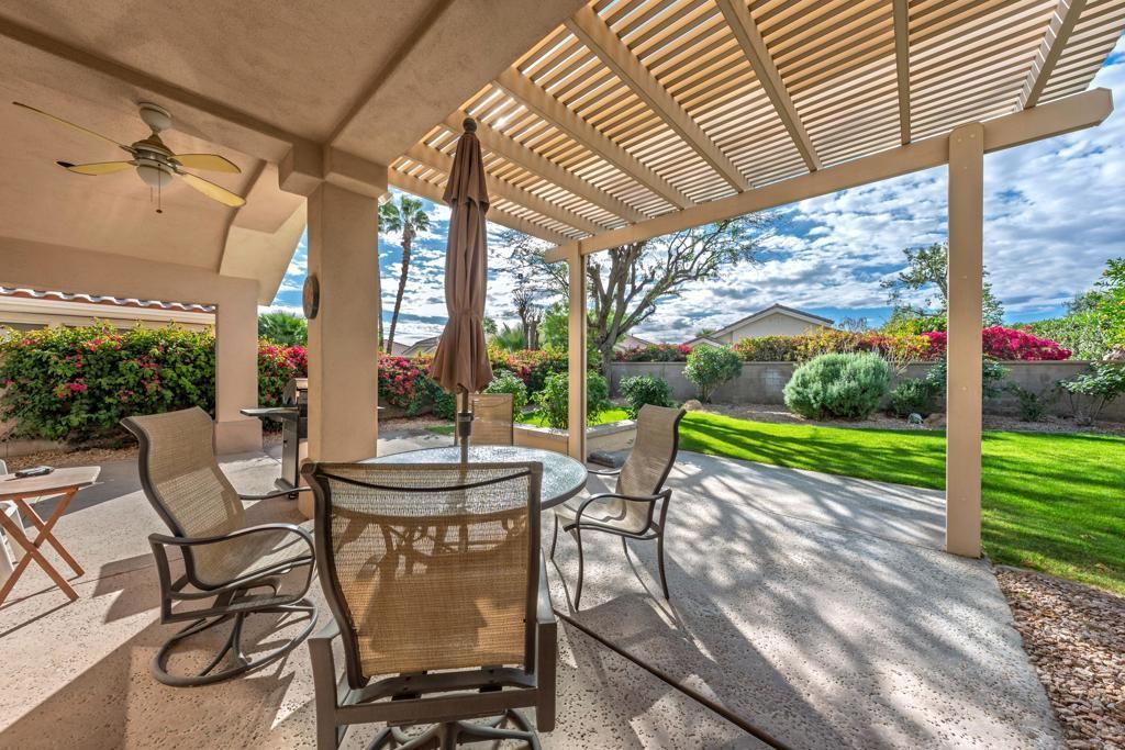 78831 Edgebrook Lane, Palm Desert