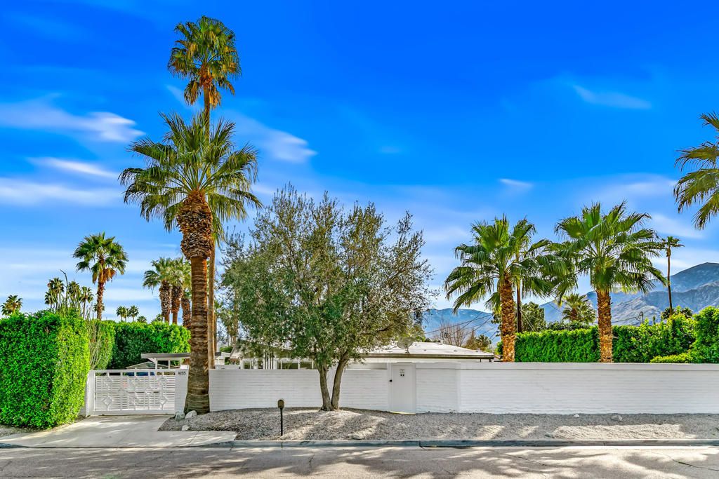 1655 Tamarisk Road, Palm Springs