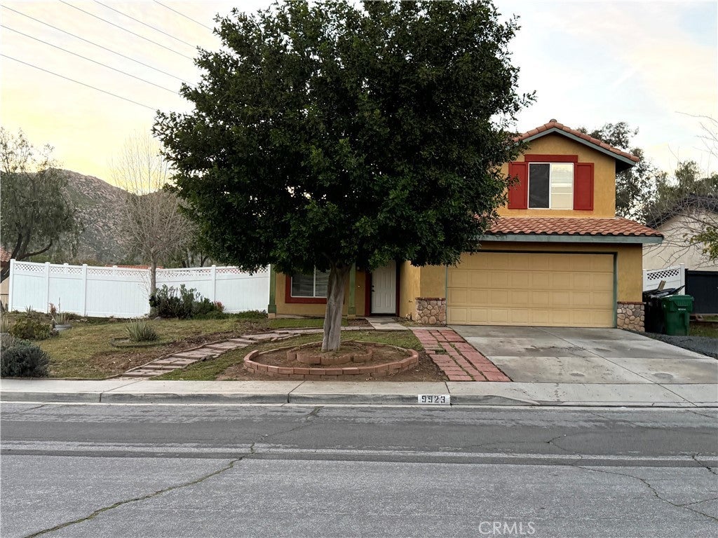 Photo of Listing #IV26043898