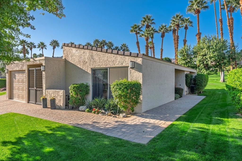 48833 Owl Lane, Palm Desert