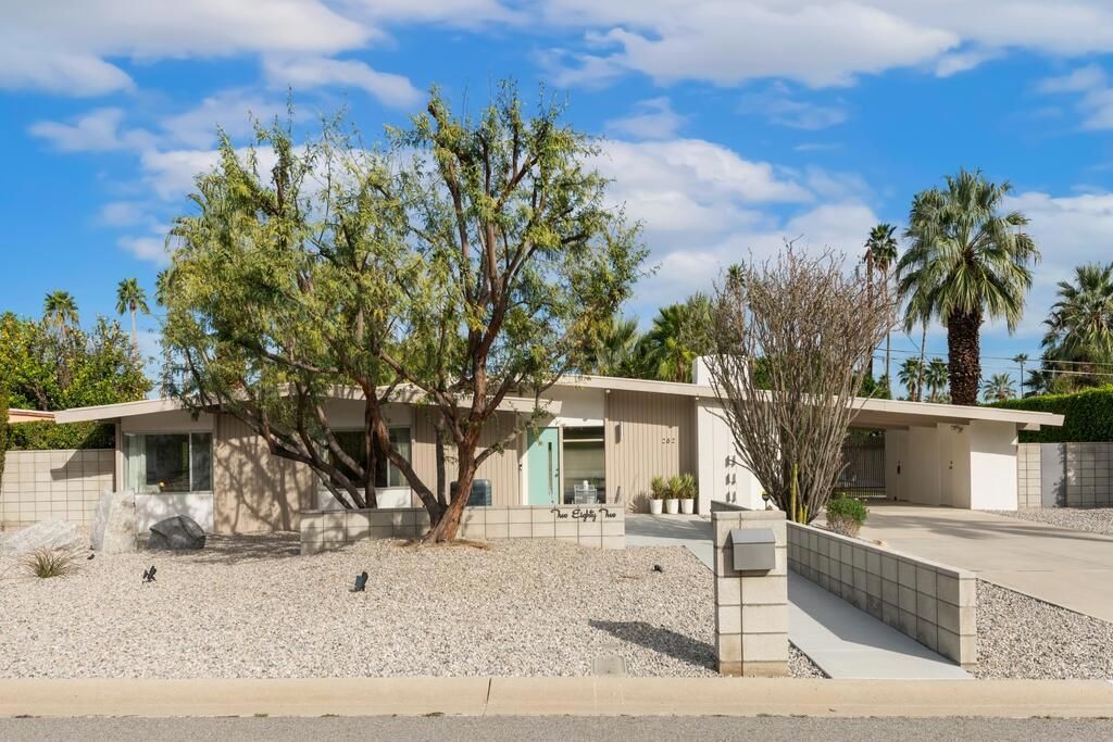 282 N Orchid Tree Lane, Palm Springs