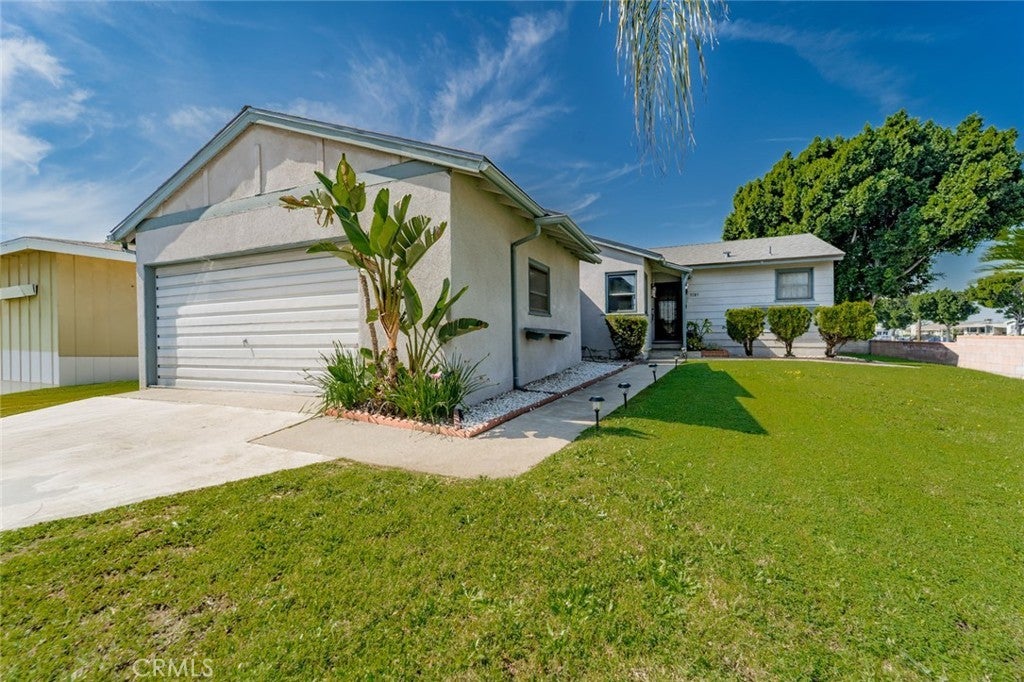 Photo of Listing #DW26045518