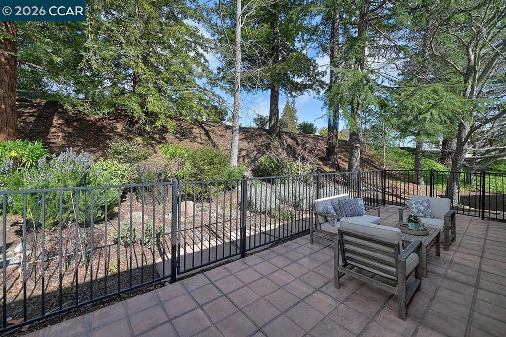 Photo of Listing #41126022