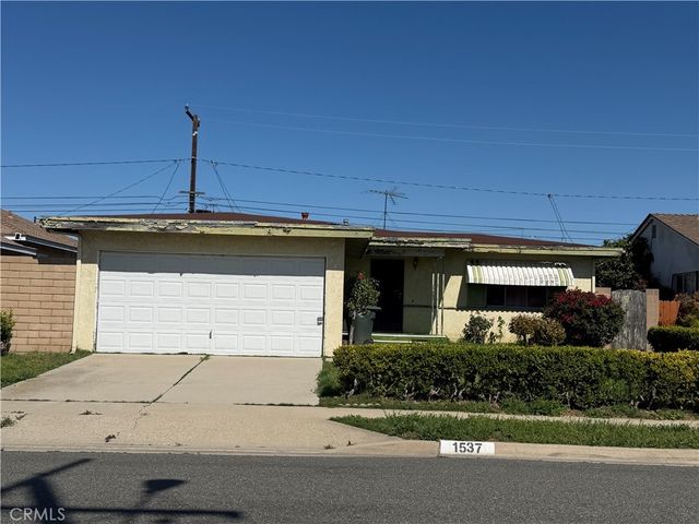 1537 W 180th, Gardena.