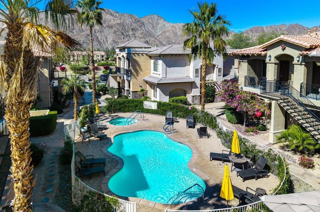 50660 Santa Rosa Plaza # 3, La Quinta