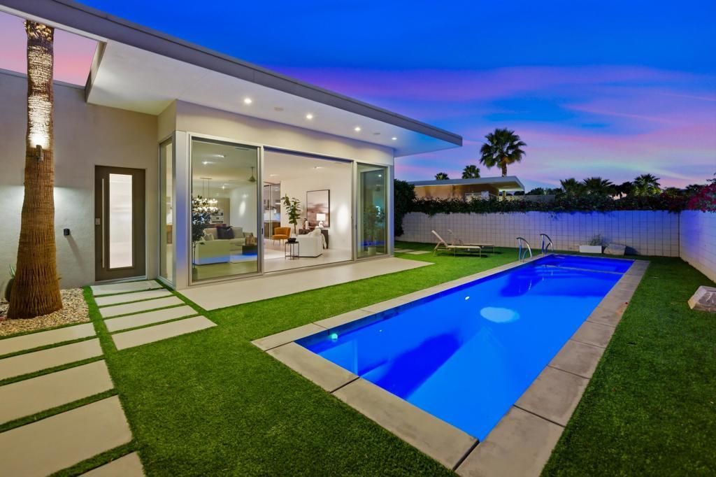 542 Skylar Lane, Palm Springs
