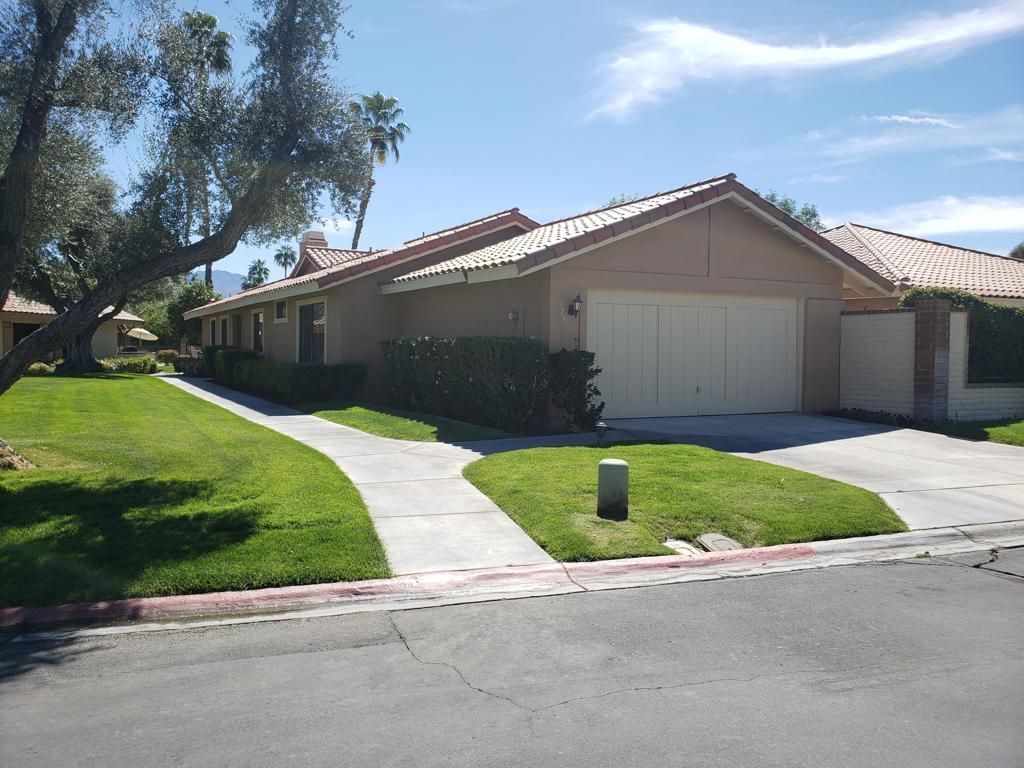 329 S Sierra Madre S, Palm Desert
