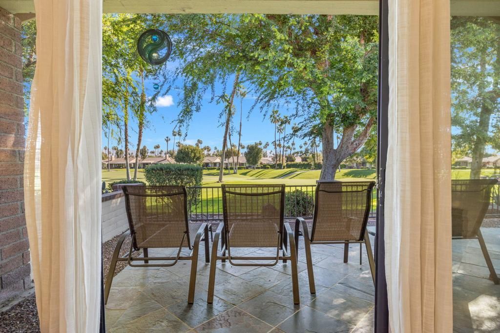278 Tolosa Circle, Palm Desert