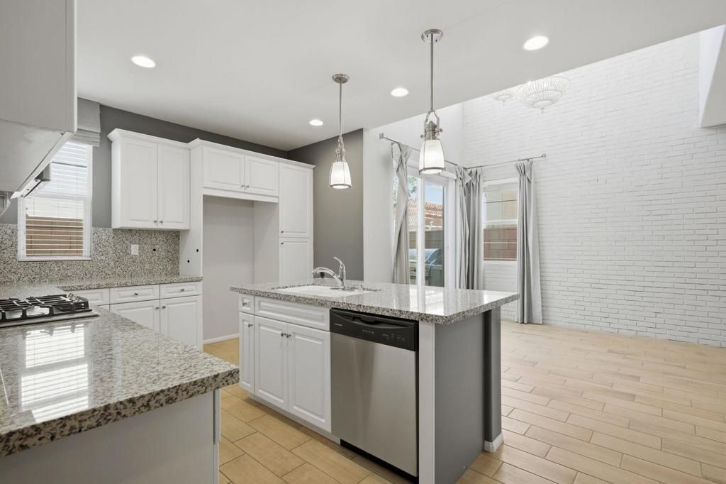 232 Paseo Gusto # 122, Palm Desert