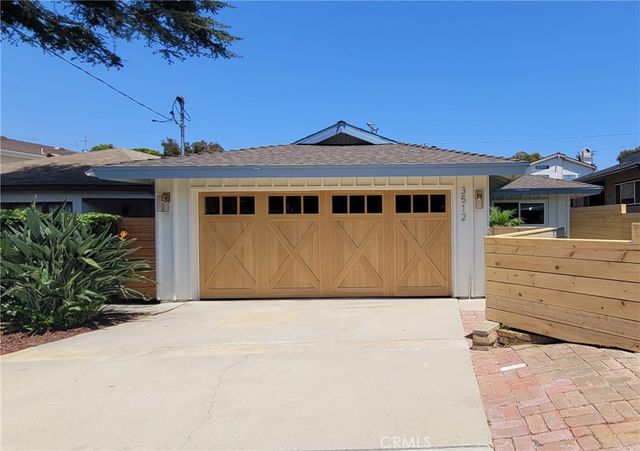 3512 Maple, Manhattan Beach.
