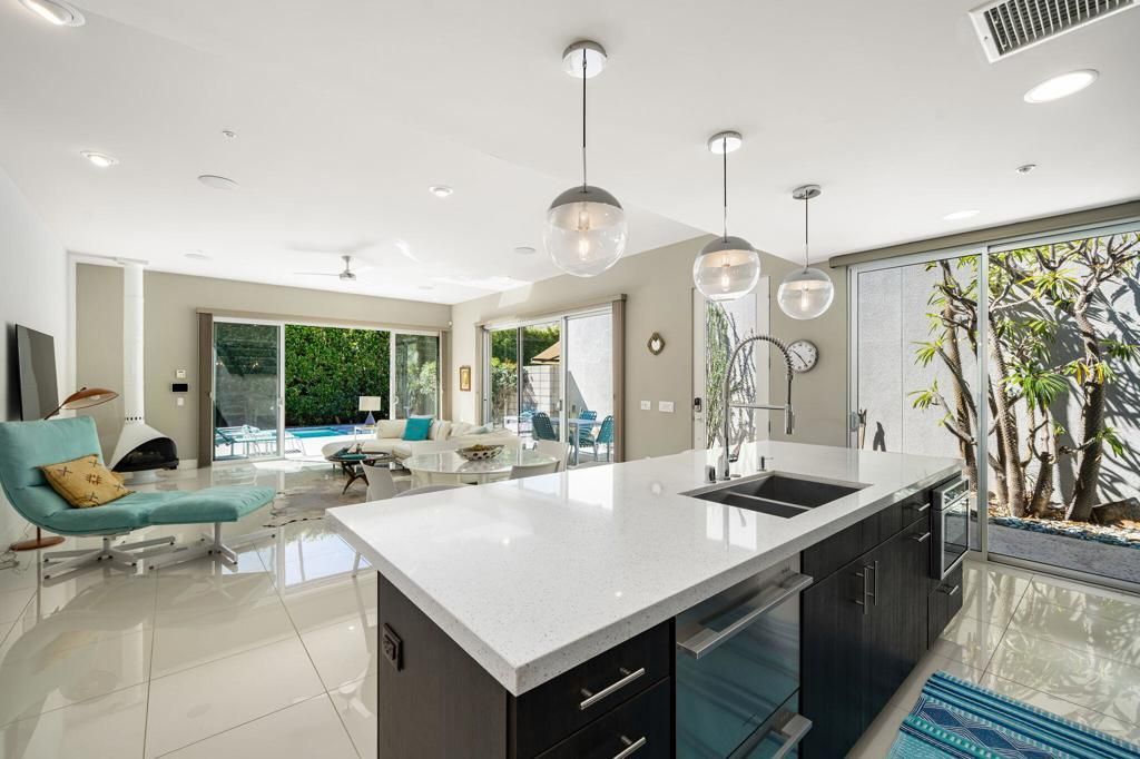 743 E Twin Palms Drive, Palm Springs