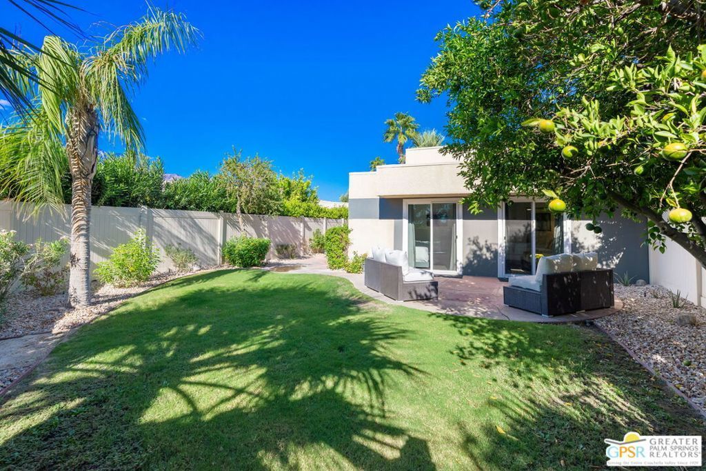1505 Sunflower Circle, Palm Springs