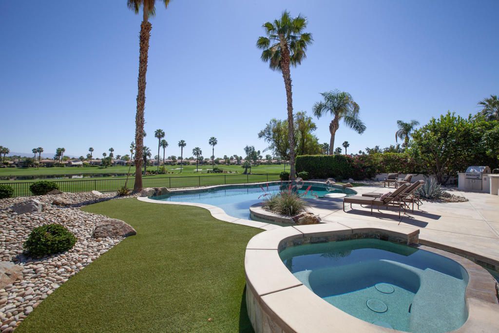 49544 Via Conquistador, La Quinta