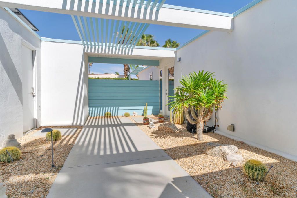600 E Alexander Way, Palm Springs