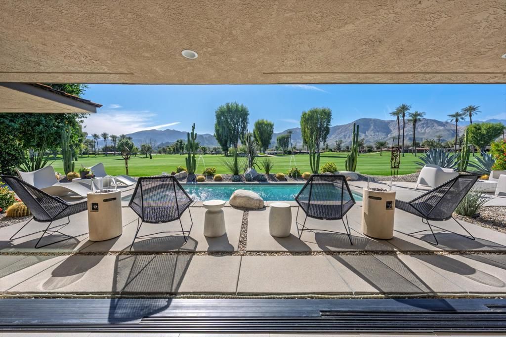 11 Duke Drive, Rancho Mirage