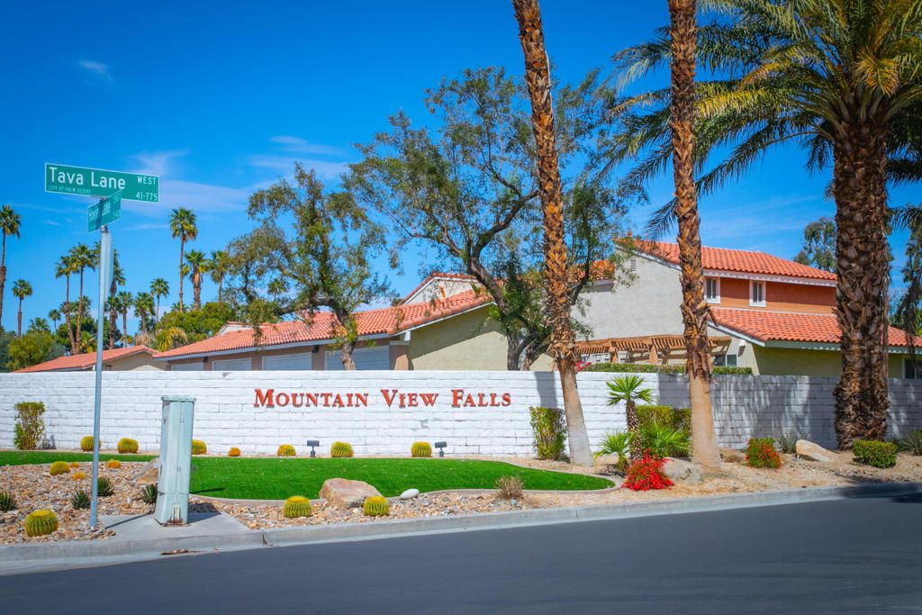 448 Tava Lane, Palm Desert