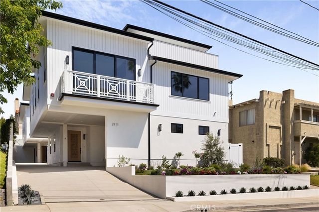 2111 Clark A, Redondo Beach.