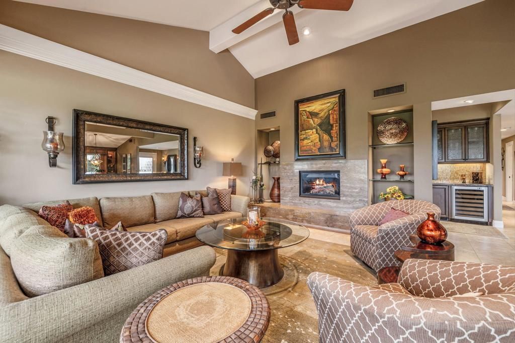 133 Juan Circle, Palm Desert
