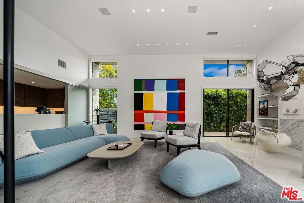 Featured Listing Image