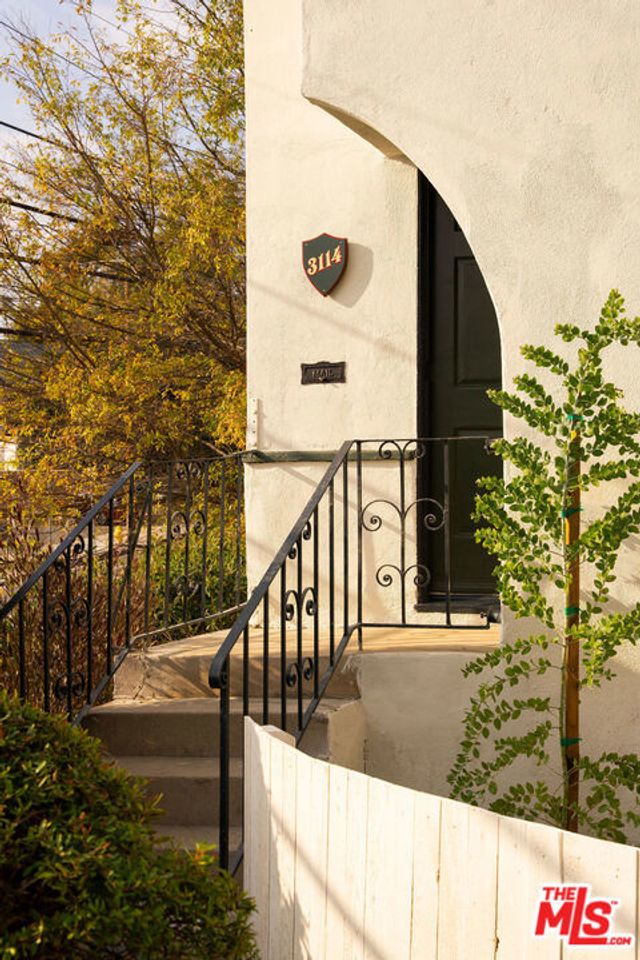 3114 Griffith Park Boulevard, Los Angeles