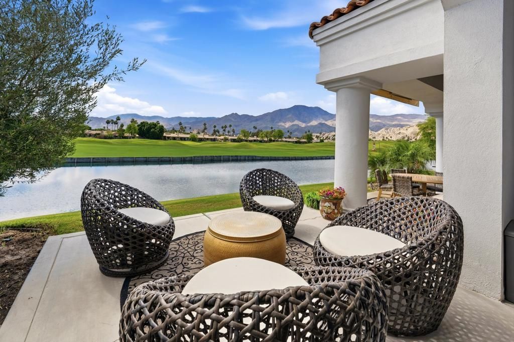 54652 Inverness Way, La Quinta